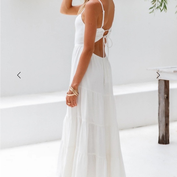 Hello Molly White Midi Dress - Picture 2 of 4